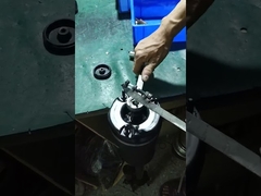 W164 So installieren Sie die oberen Luftfederungsteile